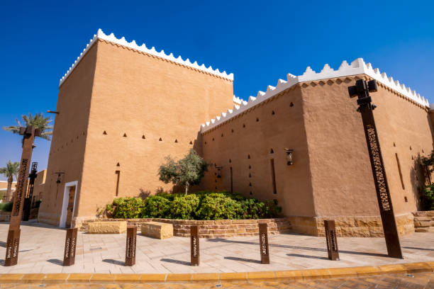 payroll management outsourcing services